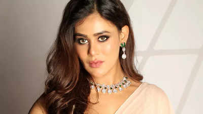 Bollywood actress Sneha Gupta to appear for a song in Vemal's 'Desingu Raja 2'