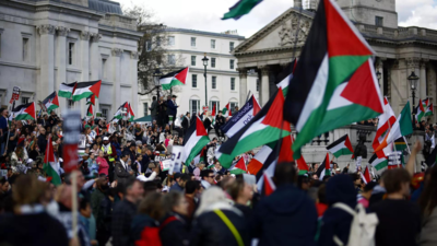 'Free Palestine': Protesters calling for cease-fire in Gaza interrupt Easter Mass at St. Patrick's Cathedral