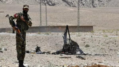 2 Pakistan soldiers killed as armed men open fire on security personnel in Balochistan