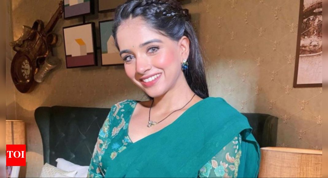 Yeh Rishta actress Pratiksha Honmukhe attends a concert with friends ...