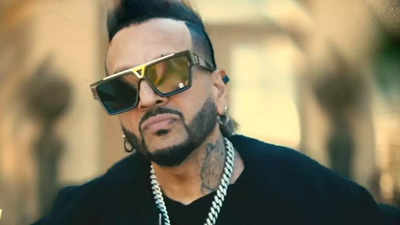 Complaint filed against Jazzy B for using derogatory lyrics in ‘Madak Sakeena Di’; Punjab Women Commission to issue a notice to the singer
