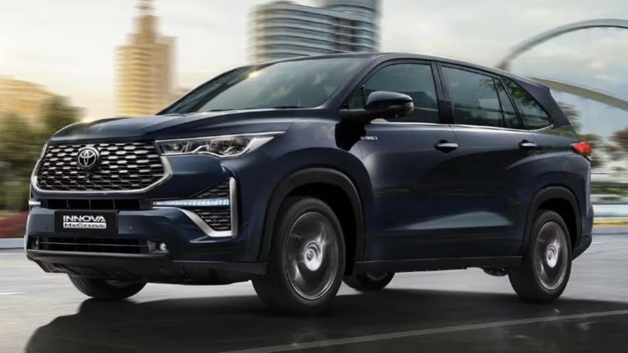 Toyota Innova Hycross ZX, ZX(O) bookings re-opened with