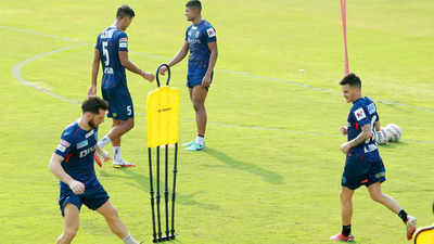 Sans qualification pressure, Kerala Blasters eye a win against East Bengal