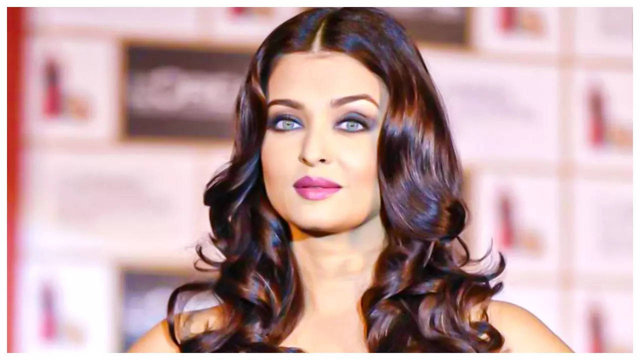 Aishwarya Rai Bachchan: When Aishwarya Rai revealed she wanted to be a  doctor first but THIS is what changed it all | - Times of India