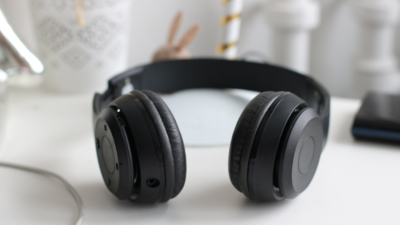 Best Headphones under 10000 for Unmatched Comfort and Splendid Sound Quality