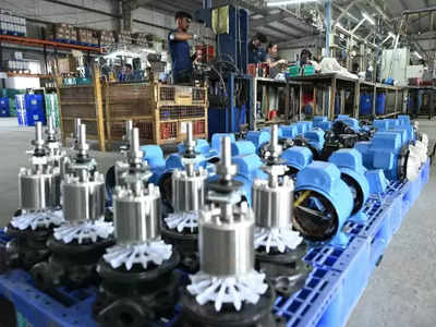 Mfg activity hits 16-year high in March: Survey