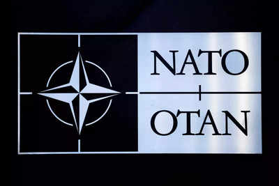 Ukraine: Nato ministers debate €100 billion military fund
