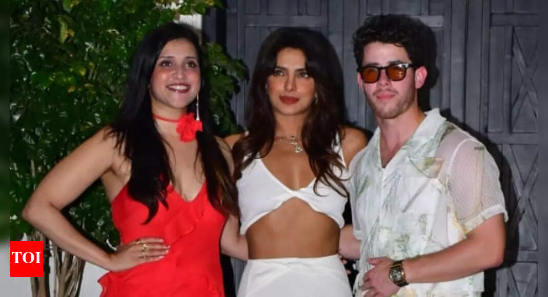 Mannara Chopra: Bigg Boss 17 fame Mannara Chopra thanks sister Priyanka Chopra and jiju Nick Jonas for making her birthday special with a heartfelt post | - Vimarsana News