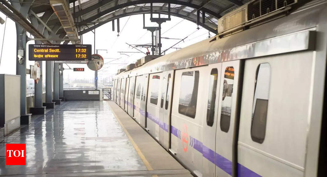 The lesser-known voices behind Delhi Metro announcements