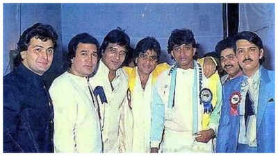 Rishi Kapoor's UNSEEN picture with Rajesh Khanna, Mithun Chakraborty, and Rakesh Roshan goes viral