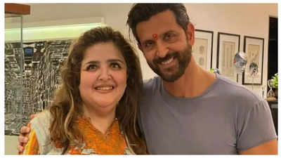 Hrithik Roshan turns cheerleader for sister Sunaina, drops THIS adorable message as she sweats in the gym