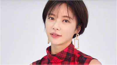 Hwang Jung Eum clarifies with an apology following controversial posts targeting an individual linked to her husband