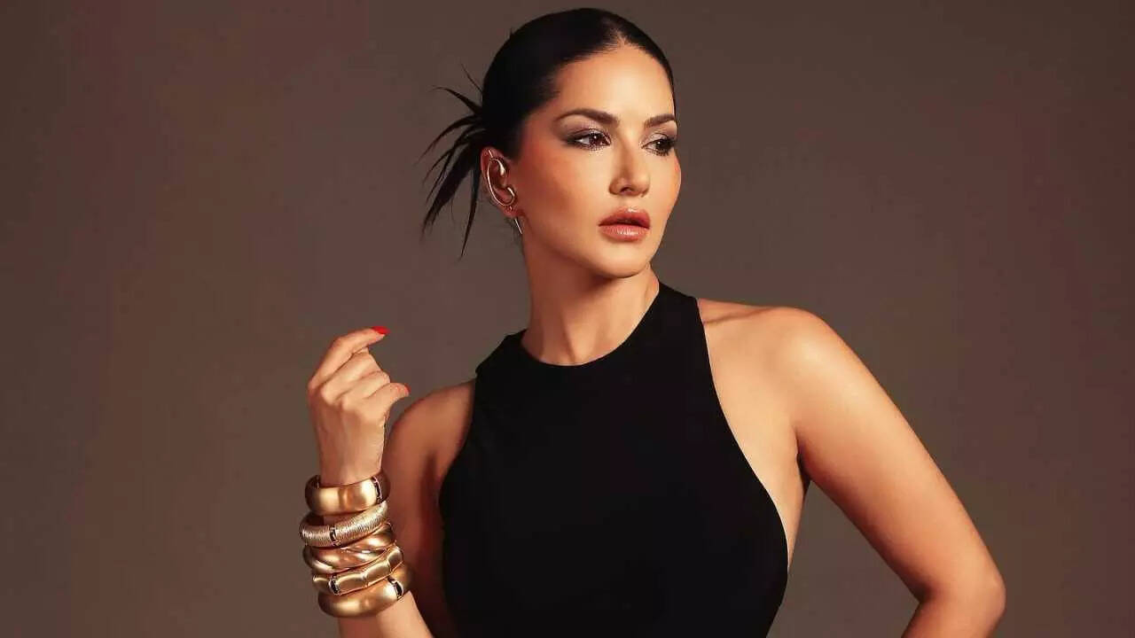 Sunny Leone says people judging in a negative way does affect her amid  Kangana Ranauts porn star remark | Hindi Movie News - Times of India