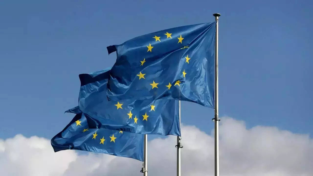 EU’s new cloud security rules are good news for Amazon, Google, and Microsoft