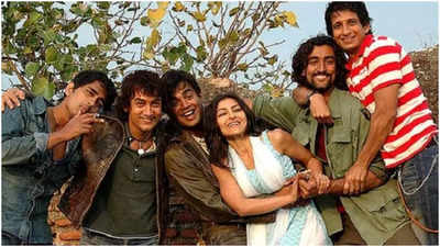 Prashant Narayanan reveals he declined a role in 'Rang De Basanti' due to a production assistant's rudeness during a money discussion