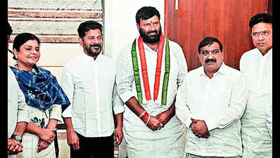 Congress gains in Greater Hyderabad as BJP netas switch sides