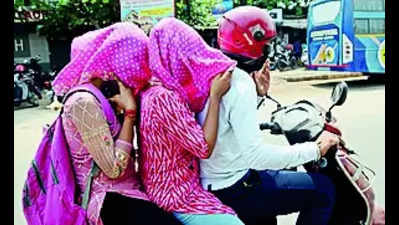 Mercury in four towns touches 43°C in Orissa
