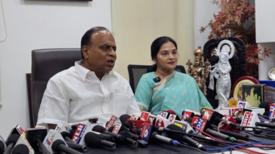 Vemireddy couple condemn false propaganda over their exit from the TDP
