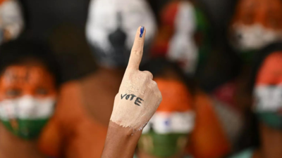 ECI uses ‘Turning 18’ campaign for first time voters