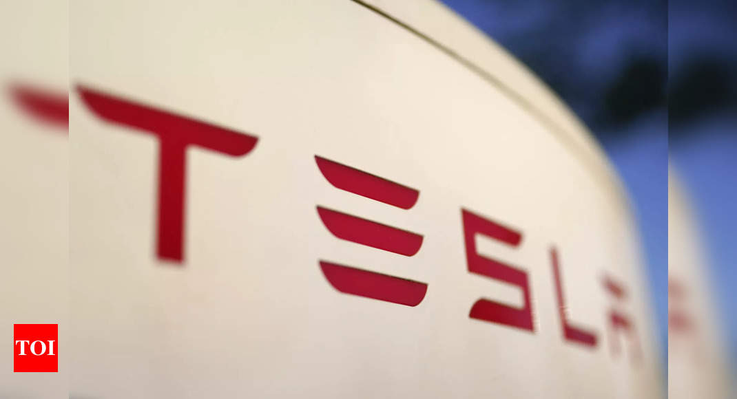 Tesla settles case over fatal Autopilot crash of Apple engineer – Times of India