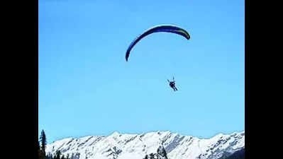 Noida woman paraglider dies in crash shortly after takeoff from Himachal Pradesh's Bir-Billing hills