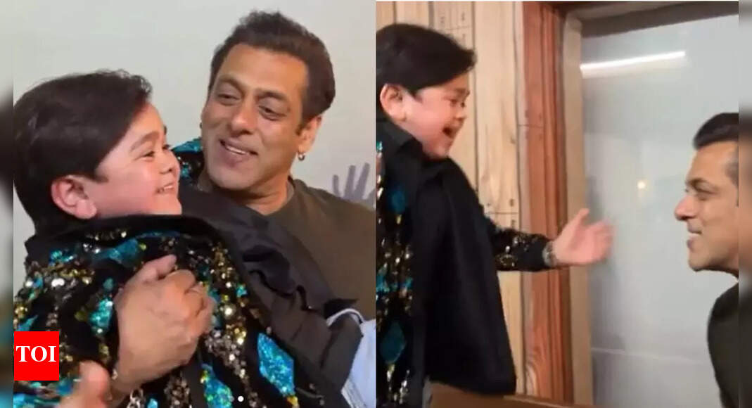 Bigg Boss 16's Abdu Rozik poses with host Salman Khan; Asks 'who is ready for this collaboration?' - Vimarsana News