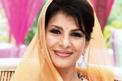 Anita Raj is the new glam mum in town