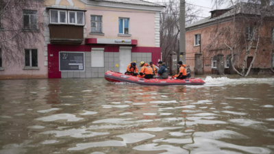 Flooding spreads in Russia, putting thousands more at risk