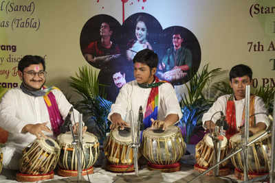 Kolkata witnesses a celebration of classical rhythms & vibrant hues
