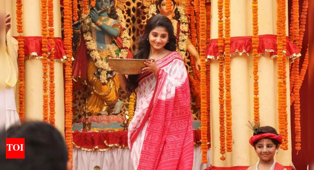 Ashtami: Ashtami seeks blessings as she starts her journey to justice - Vimarsana News