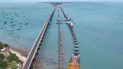 Pamban bridge: India's first vertical lift bridge over sea in ...