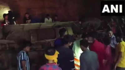 At least 12 dead, 14 injured in Chhattisgarh bus accident; PM Modi, President Murmu express condolences