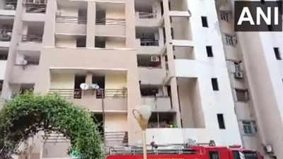Fire breaks out at Ghaziabad's Jaipuria Sunrise Greens apartment