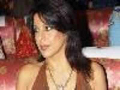 Laxmi wanted to change her sexuality for me: Pooja Bedi