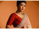 Denisha Ghumra mesmerizes fans with timeless elegance in a traditional saree