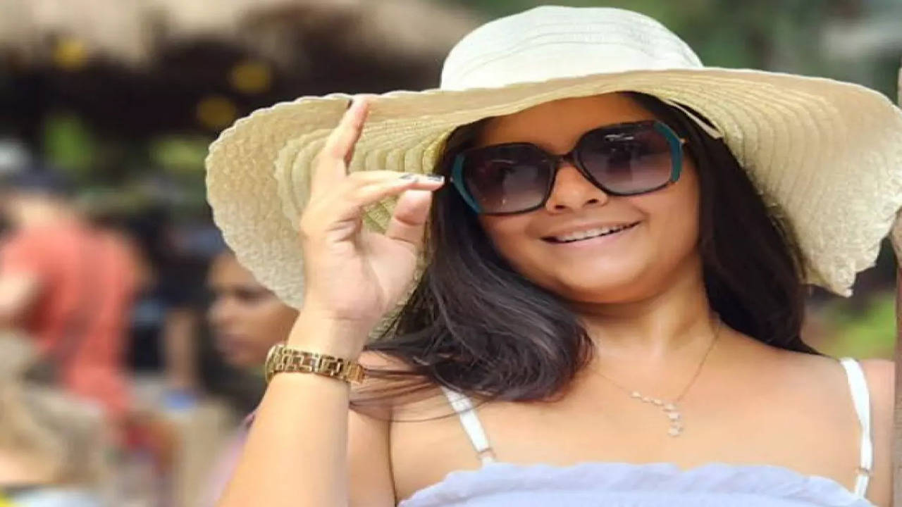 Actress Haripriya Isai enjoys on vacation in Bali - Times of India