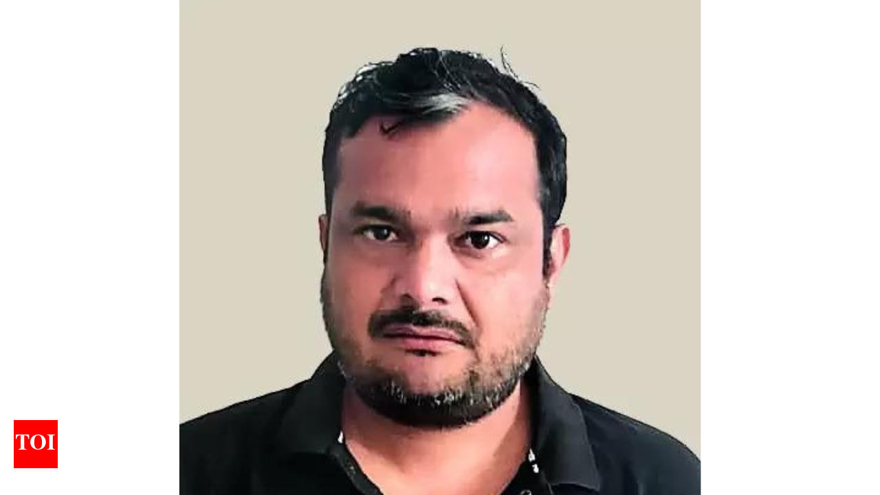 MBBS ड्रॉपआउट मास्टरमाइंड रवि अत्री को STF ने गिरफ्तार किया