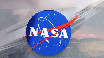 'Nasa spacecraft snaps mysterious 'surfboard' orbiting Moon'