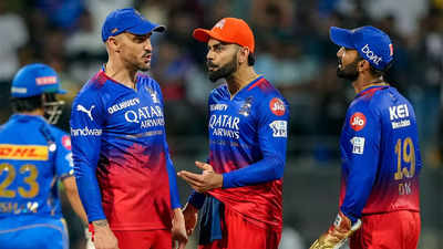 RCB don't have enough bowling weapons, so batters need to score extra: Faf Du Plessis
