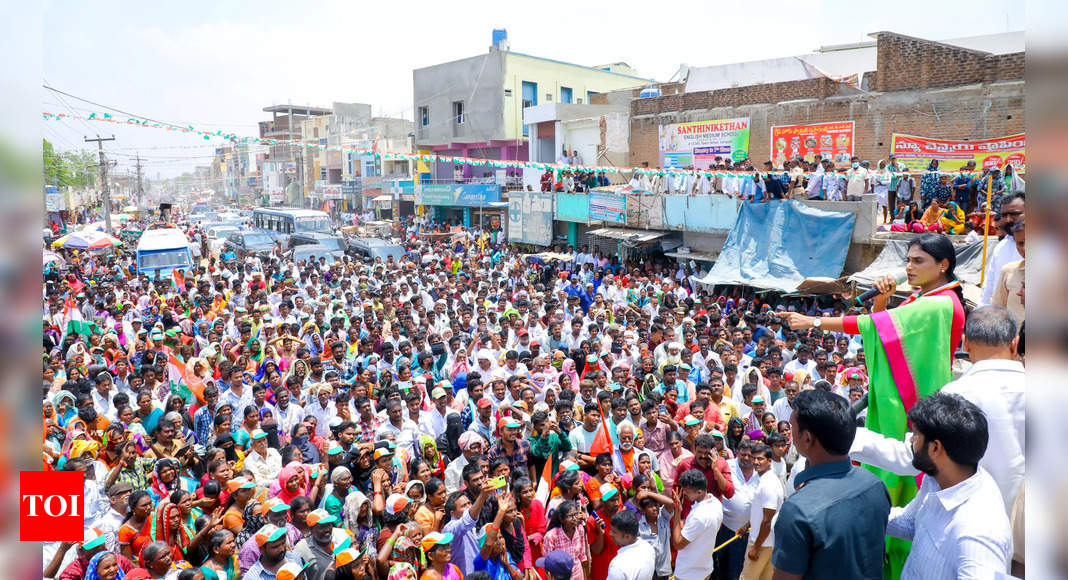 Tension grips Pulivendula after YSRCP cadres obstruct Sharmila’s roadshow at Lingala | Hyderabad News