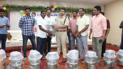 ASR district police organize get-together Aatmeeya Sammelanam with surrendered Maoists