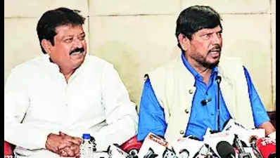 Union min Athawale labels INDIA bloc as ‘Coalition of Thugs’