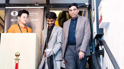 Dinner pe charcha: Viswanathan Anand soothes nervy Indian candidates