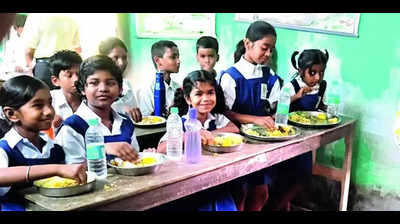 Chicken, payesh on the menu for Poila Baisakh spl mid-day meal