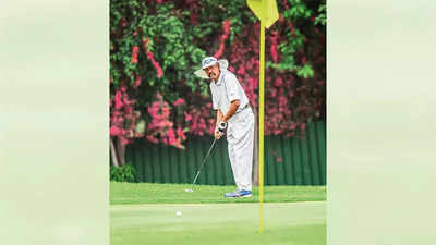 A game of golf to spread road safety awareness in Delhi