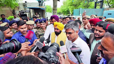 Arvind Kejriwal being treated like terrorist: Punjab CM Bhagwant Mann