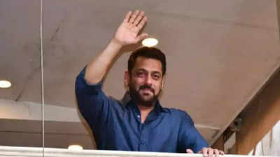 Salman Khan finally steps out of his house post the firing incident, with heavy security - WATCH video