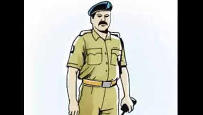 2 constables abduct 20-year-old youth from Charbagh, held
