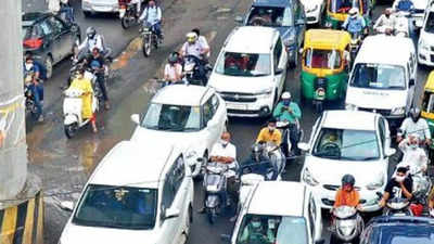 Ahmedabad: Civic body begins crackdown on 30,000 suburban vehicle owners