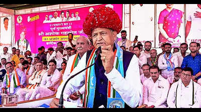 In show of unity, Pilot-Gehlot 'loyalists' share dais in Ajmer rally